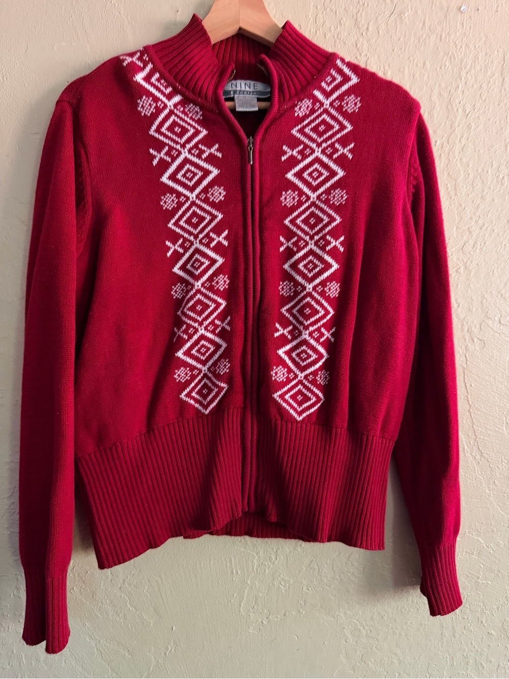 Nine & Co. Red Zip-Up Cardigan with White Geometric Knit